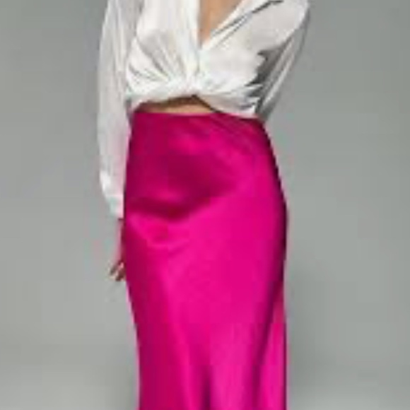 French Connection Dresses & Skirts - French Connection Women’s Bright Pink Long Pencil Skirt NWT Side Zipper Size 10